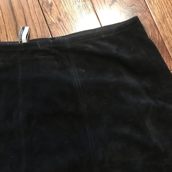 Topshop Suede Mini Skirt - Picture 8 of 12